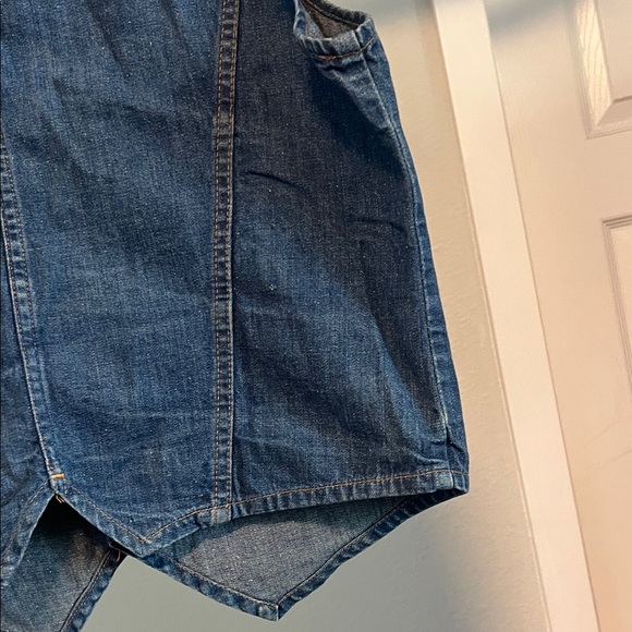 Levi's Produce Blue Denim Vest in Very Nice Condition - Picture 11 of 11